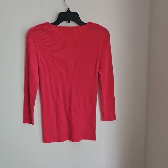 Tory Burch 100% wool rib knit magenta sweater - Picture 7 of 8